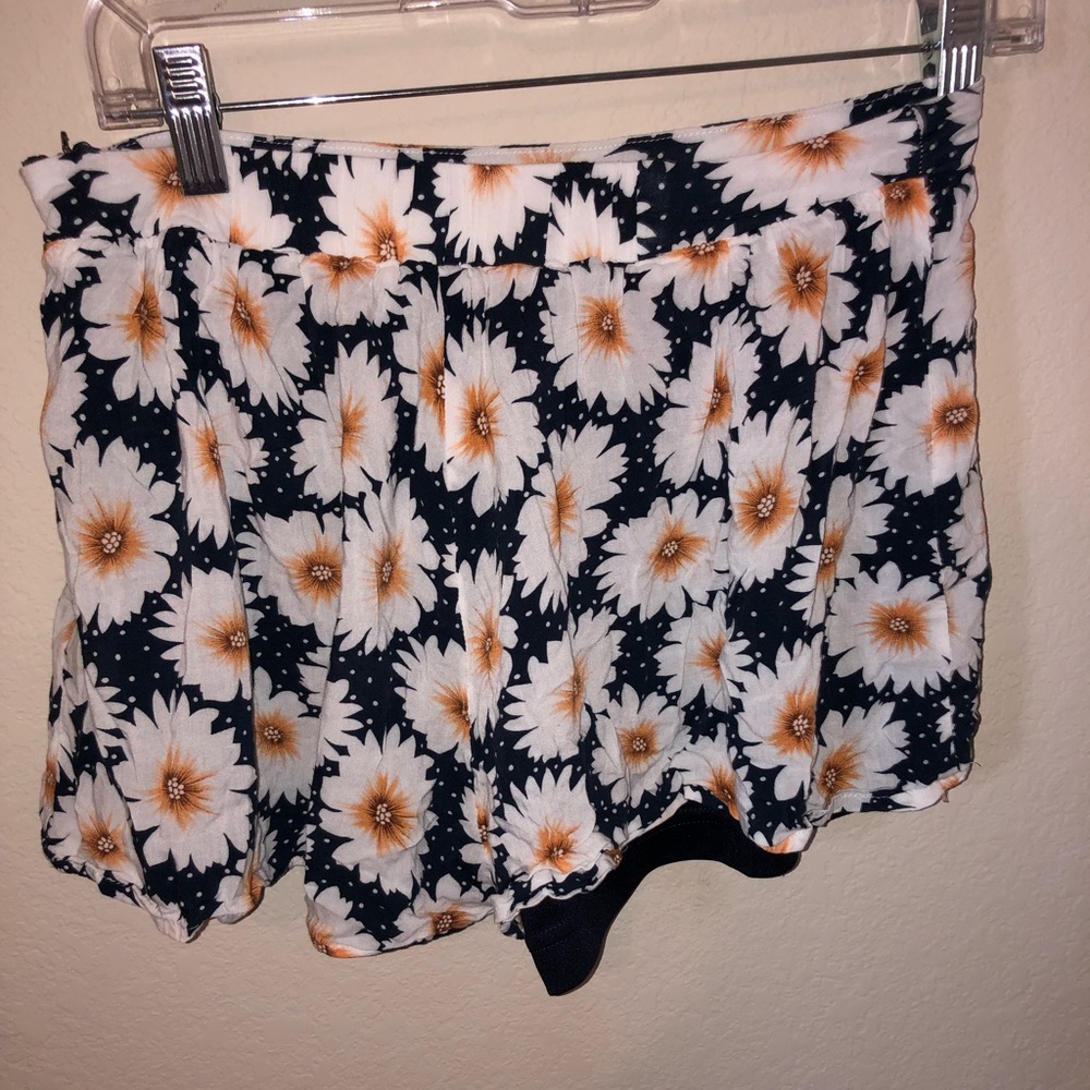 Flowy floral shorts